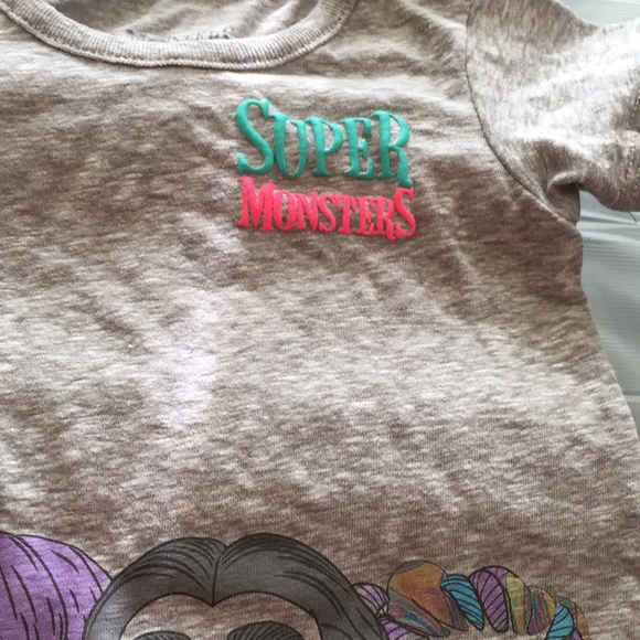 Netflix super monsters gray tee - Picture 4 of 6